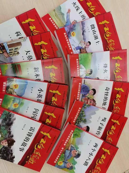 小猫钓鱼游戏龙王版有船