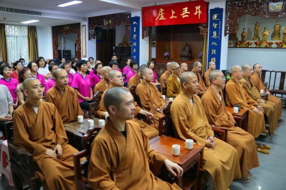 什么是陨石游戏画面